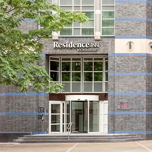 Hotel By Marriott